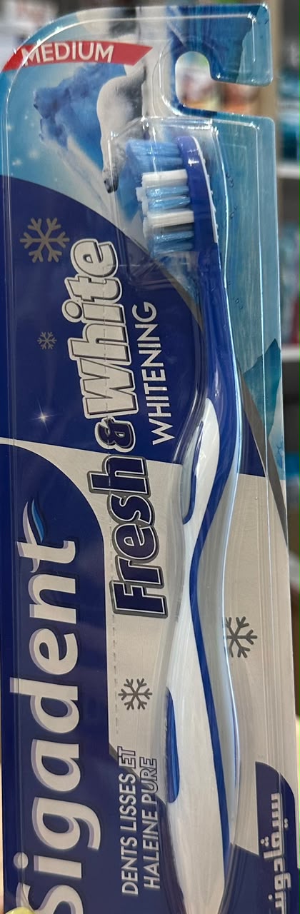 SIGADENT BROSSE A DENTS -FRESH WHITE BLEU- MEDIUM 